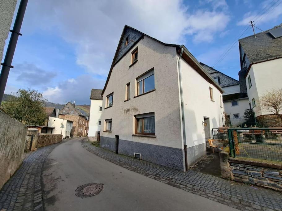 Haus Moselwald - 3 Bedrooms Enkirch Exterior foto