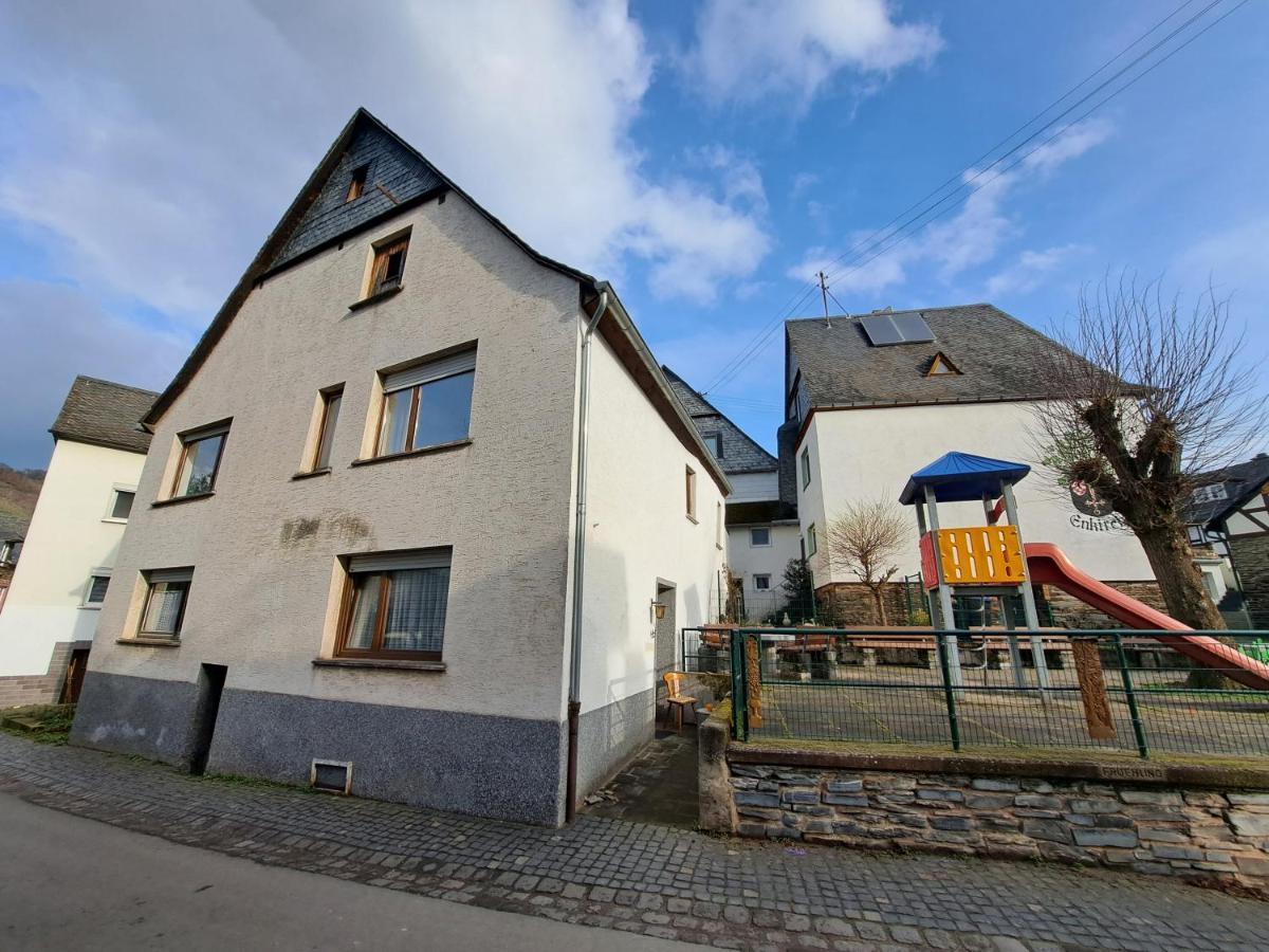 Haus Moselwald - 3 Bedrooms Enkirch Exterior foto